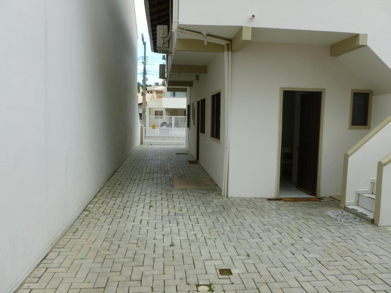 Apartamentos Bombinhas - 140 Metros Da Praia Exterior foto